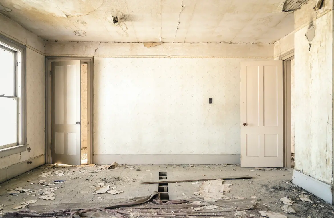 Waste disposal crew managing a cleanout project in Burtonsville